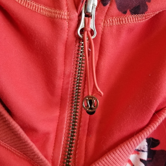 Lululemon Namaskar Hooded Jacket - Picture 4 of 7